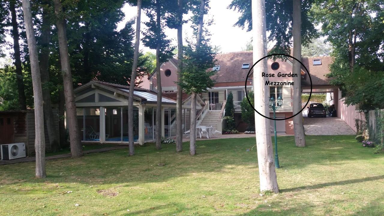 Rose Garden Mezzanine Bed & Breakfast Giverny Exterior photo